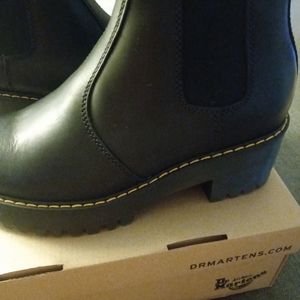 Doc Martin Boot Rometty sz 10, Eu 42, NWB